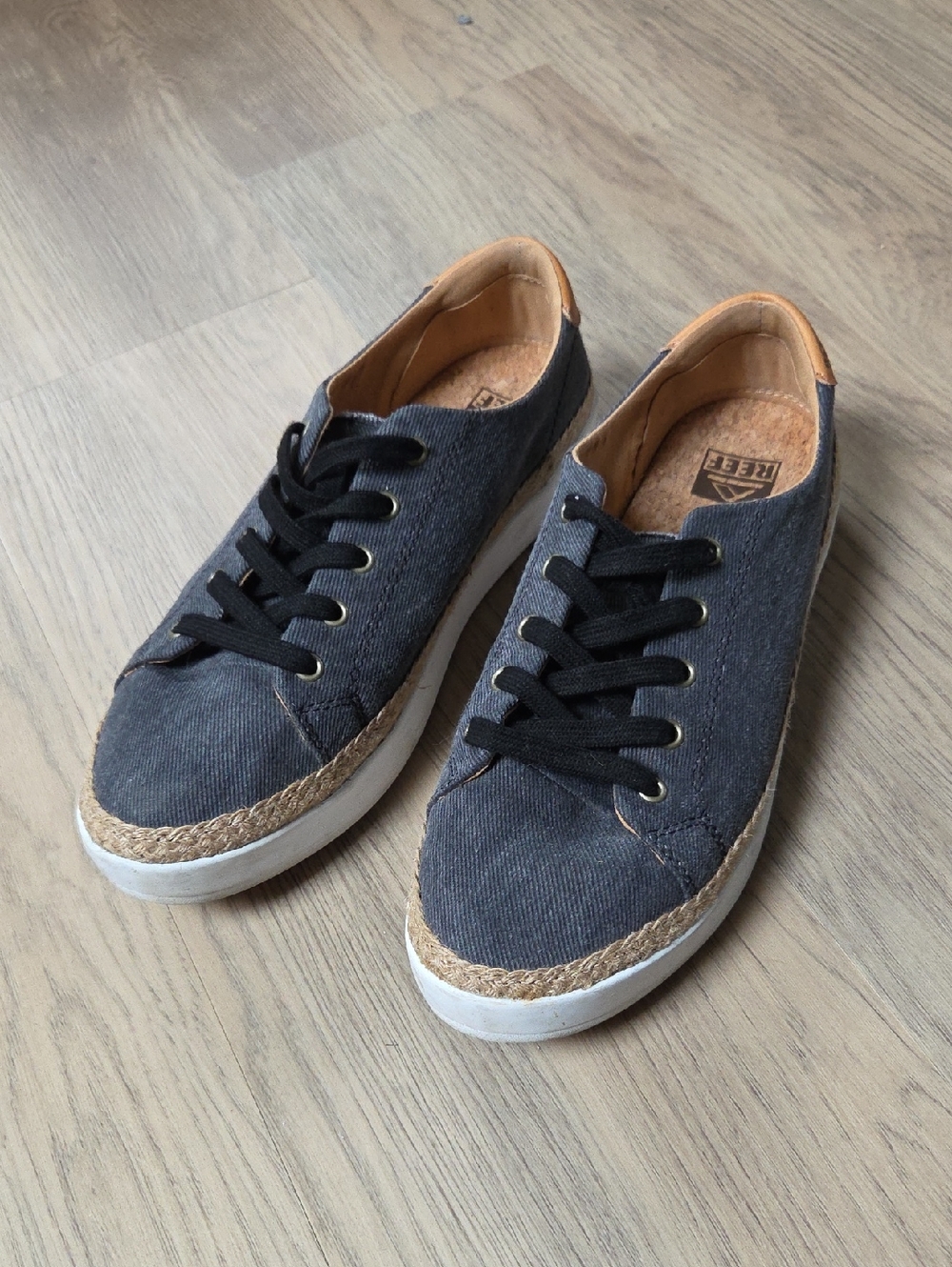 Reef Women's Dark Gray Canvas Sneakers with Tan Trim